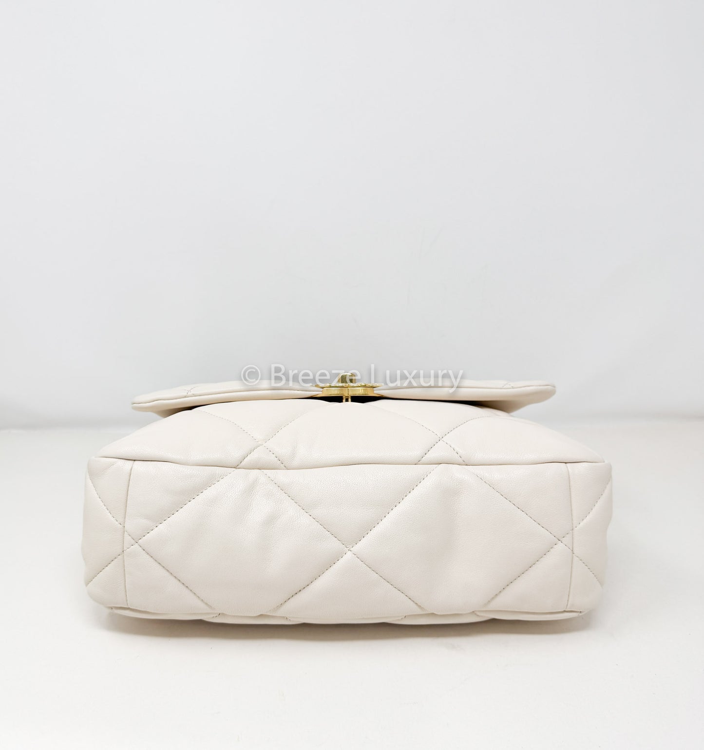 Chanel Large Chanel 19 Flap Beige