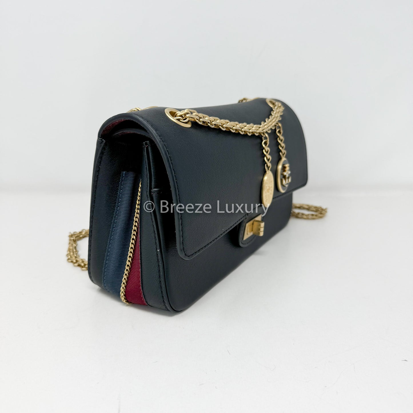 Chanel 2.55 Reissue Classic 225 Double Flap Bag