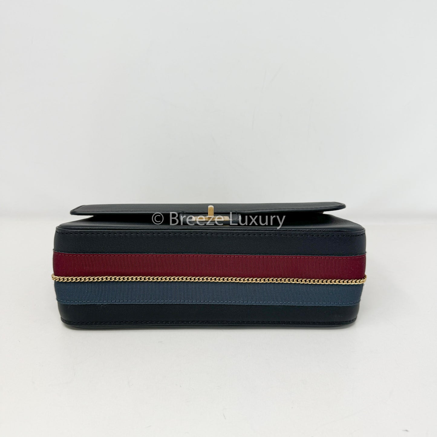 Chanel 2.55 Reissue Classic 225 Double Flap Bag