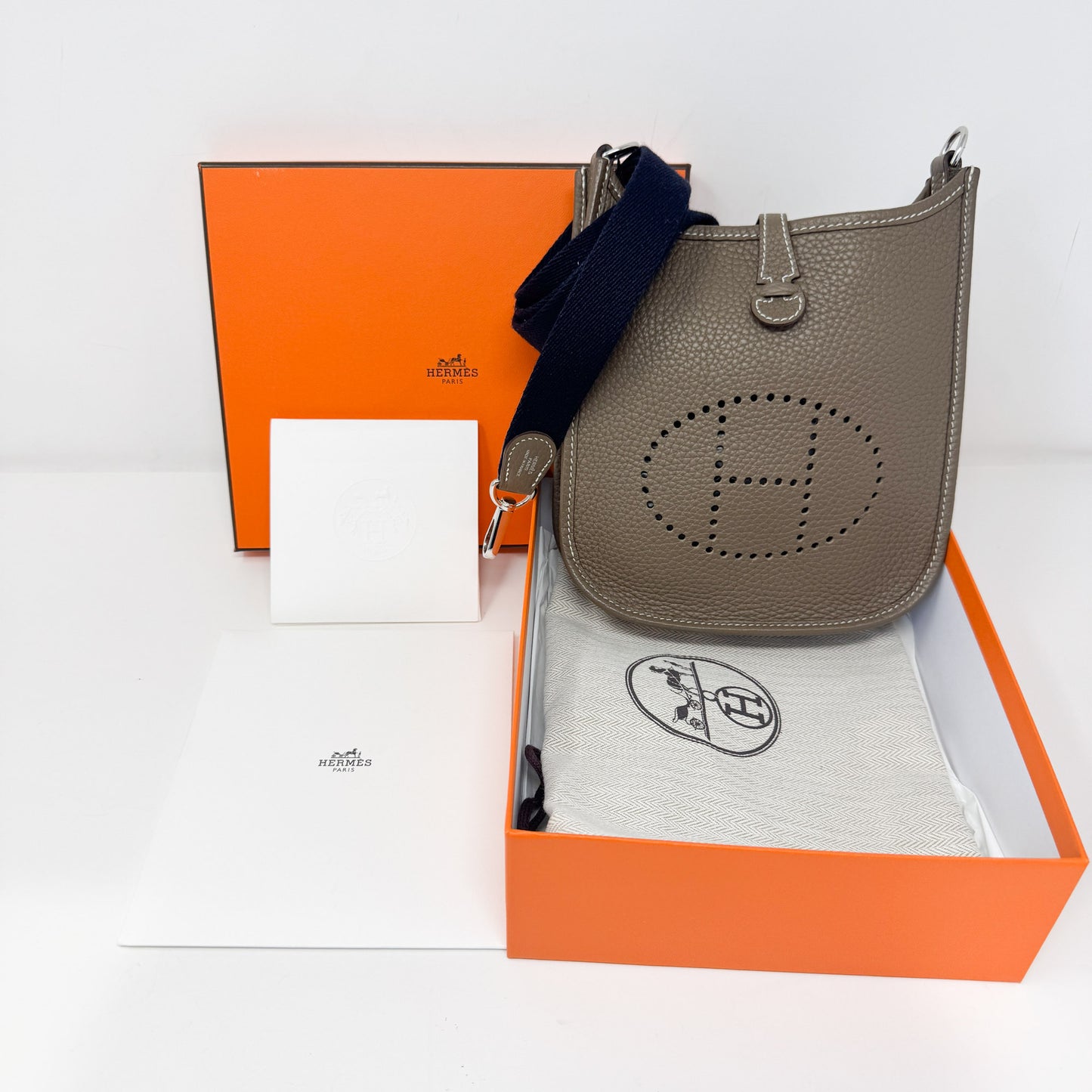 Hermès Mini Evelyne 16 TPM shoulder bag