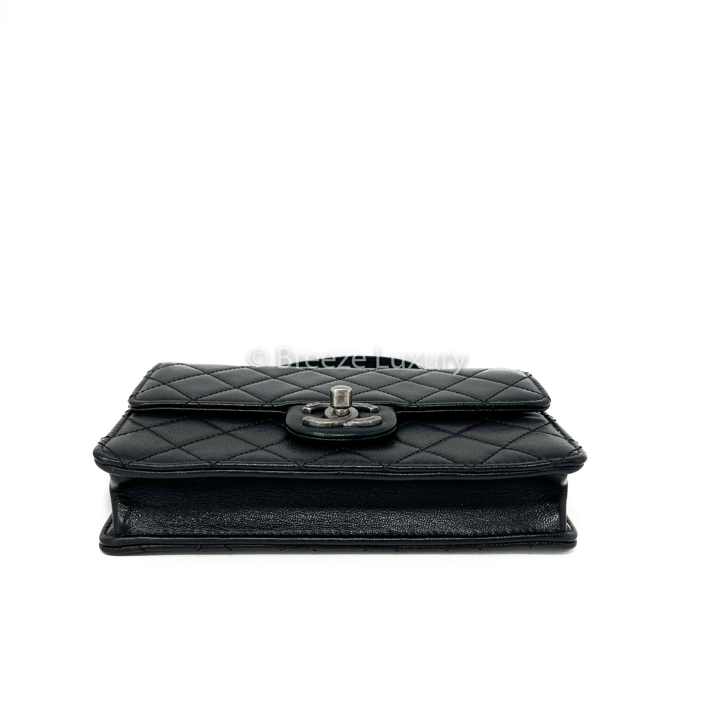 Chanel Goatskin Quilted Small Chic Pearls Flap Black