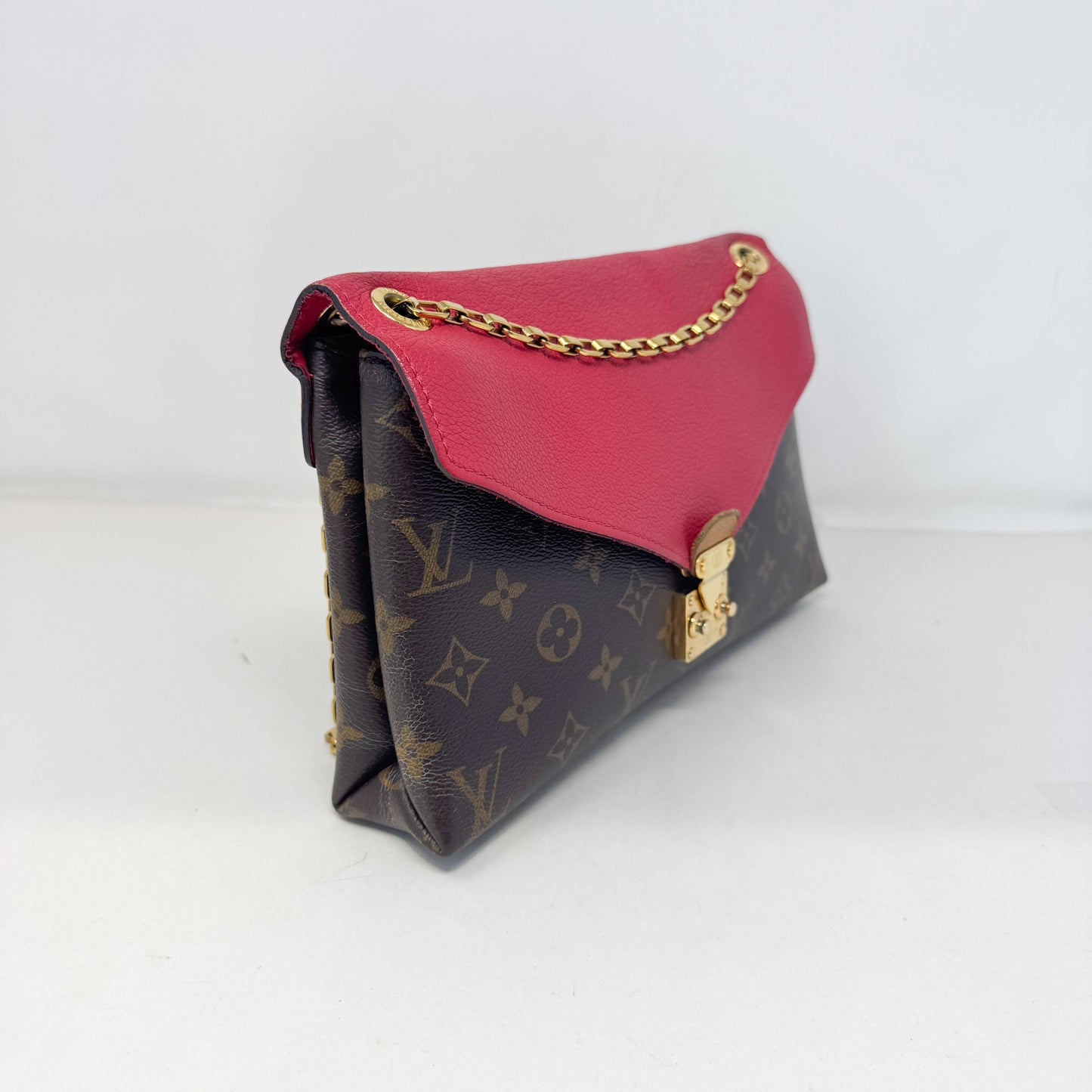 Louis Vuitton Louis Vuitton Pallas Chain